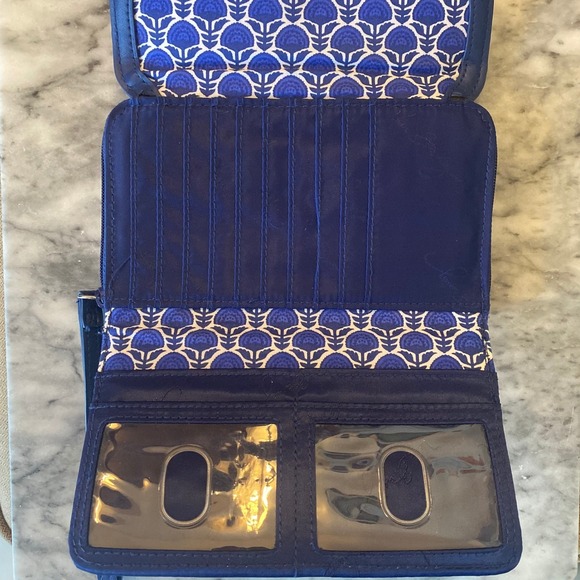 Vera Bradley Wallet Wristlet Blue Floral Zip Around Organizer - Picture 4 of 6